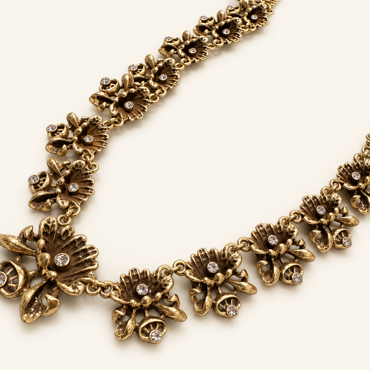 Botanical Pearl-Style Pendant Necklace