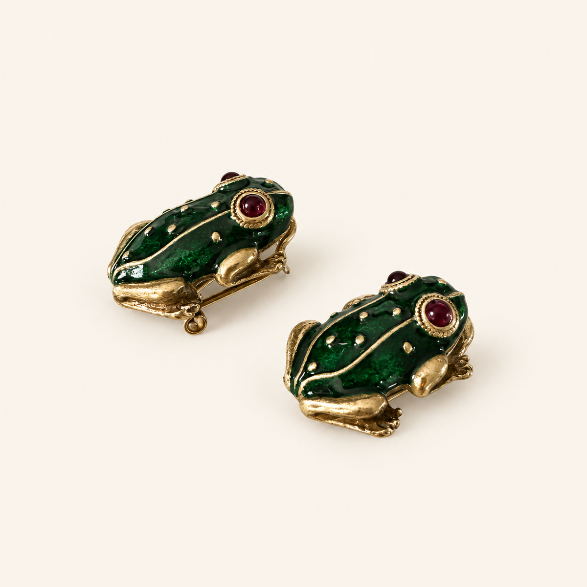 Vintage Green Enamel Frog Clip-On Earrings